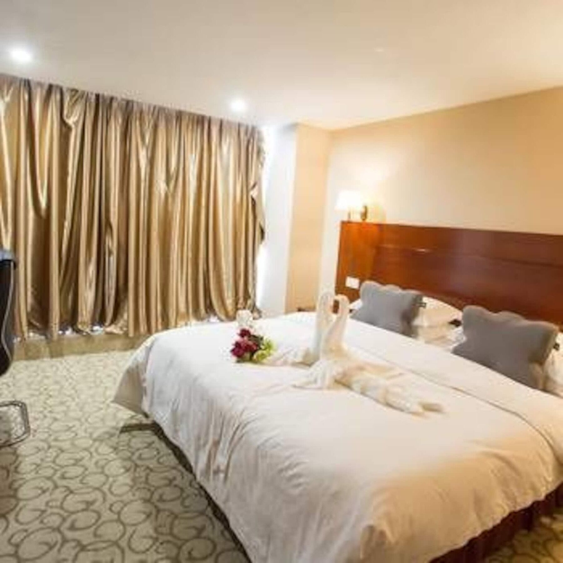 Chonpines Hotel Anshun Zewnętrze zdjęcie